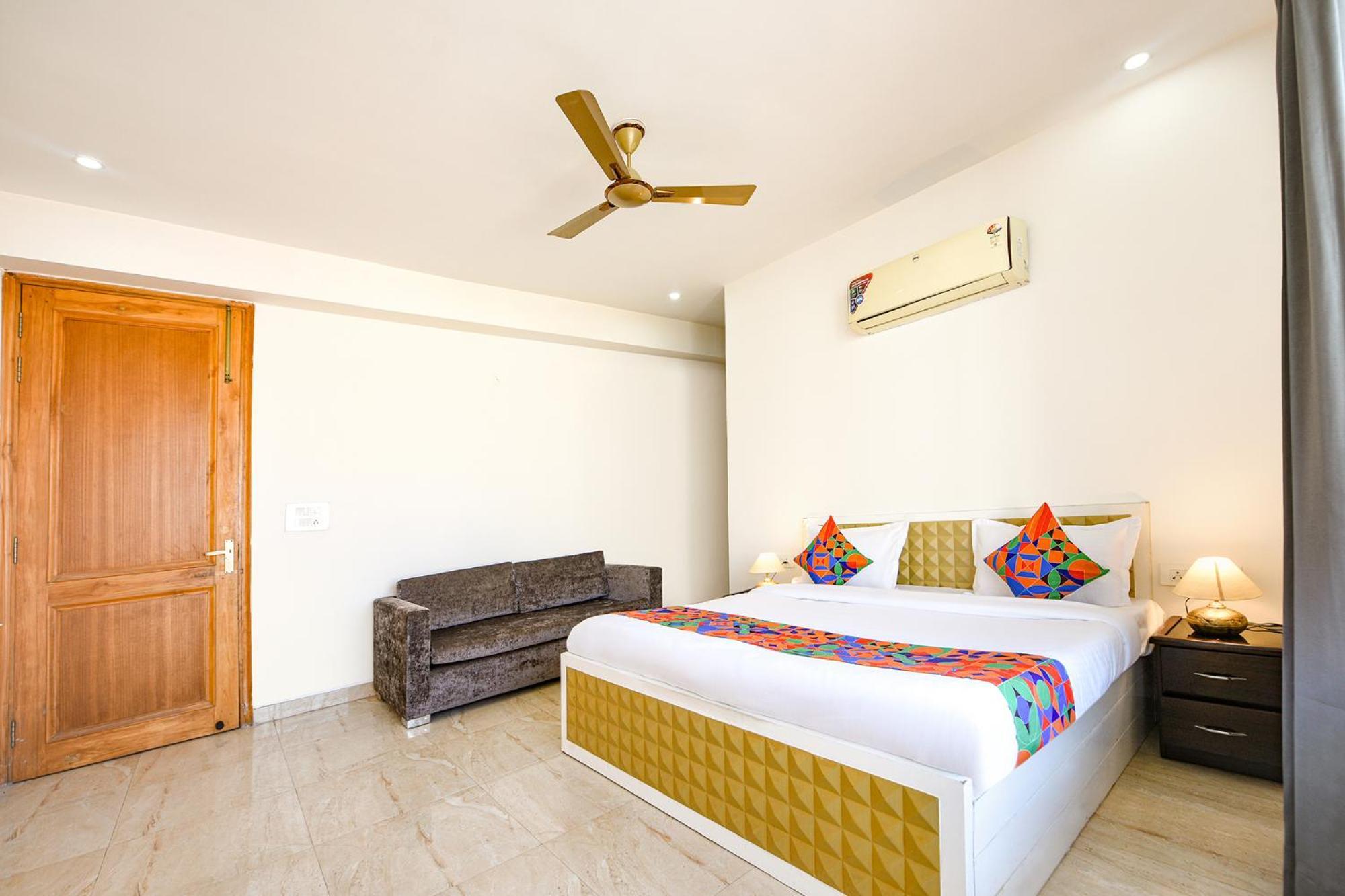 Fabhotel Ar Suites Gurgaon Exterior foto